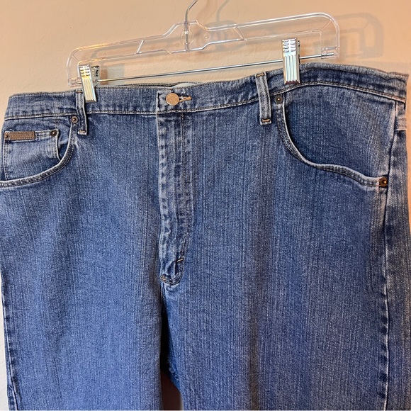 Wrangler Men's Straight Leg Blue Jeans Relaxed Fit 42x30 - Picture 2 of 11
